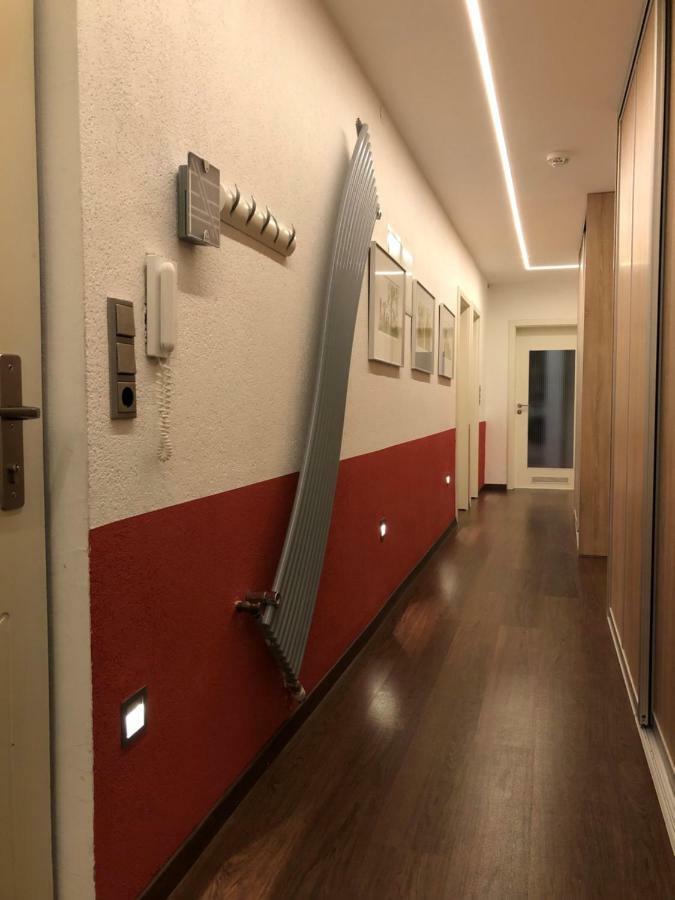 Calm Spacy Room, Own Modern Bath, Near Center, To 1 Person Or A Couple - Not Suitable For Craftsmen, Not Accepted - Privatly Rented Norymberga Zewnętrze zdjęcie